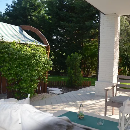 Holz Igloo Mit Privat Garten Campingplatz Manerba del Garda