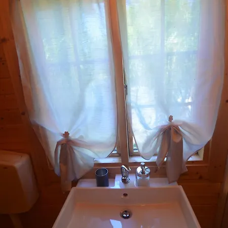 Holz Igloo Mit Privat Garten Manerba del Garda
