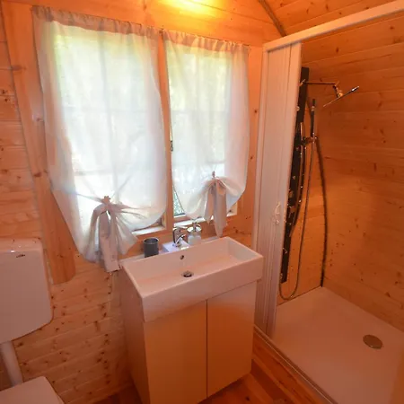 Holz Igloo Mit Privat Garten Campingplatz *